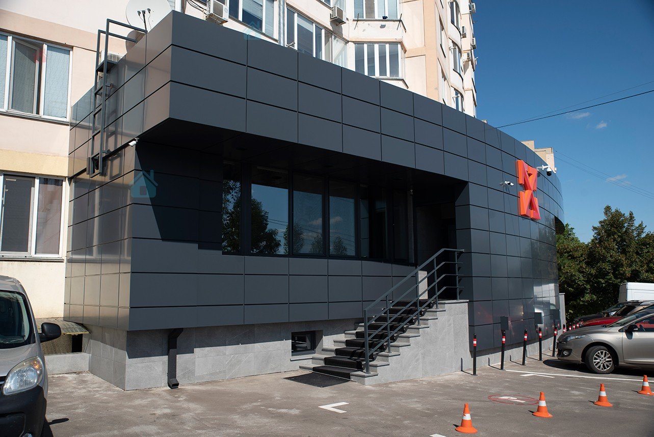 Вентилируемый фасад, отделка алюминиево-композитными панелями от ...